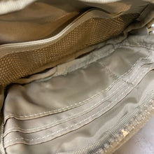 Load image into Gallery viewer, Rue - Nylon Wristlet Wallet - Solid