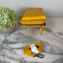 Load image into Gallery viewer, Claire Crossbody Wallet + Purse