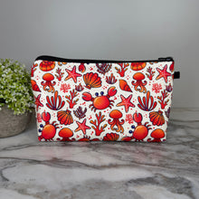 Load image into Gallery viewer, Pouch - Summer Beach Crabs