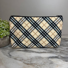 Load image into Gallery viewer, Pouch - Plaid Tan & Gold
