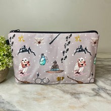 Load image into Gallery viewer, Pouch - Magic on Grey