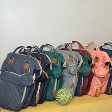 Load image into Gallery viewer, Emily Travel Bag - Quilted Solids