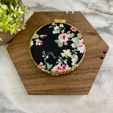 Load image into Gallery viewer, Compact Mirror - Black Floral