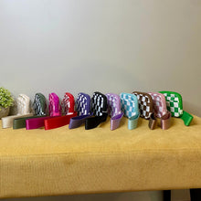 Load image into Gallery viewer, Rue - Nylon Wristlet Wallet - Checkered