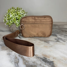 Load image into Gallery viewer, Rue - Nylon Wristlet Wallet - Solid