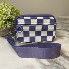 Load image into Gallery viewer, Rue - Nylon Wristlet Wallet - Checkered
