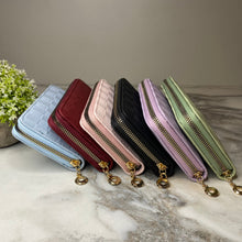 Load image into Gallery viewer, Wallet - Faux Leather - Checkered
