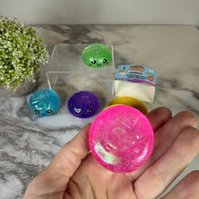Load image into Gallery viewer, Squishy Toy - Mini Dumpling, Slow Gel Glitter
