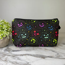 Load image into Gallery viewer, Pouch - Halloween Fall - Pumpkin Rainbow
