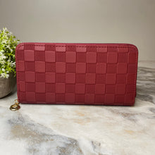 Load image into Gallery viewer, Wallet - Faux Leather - Checkered
