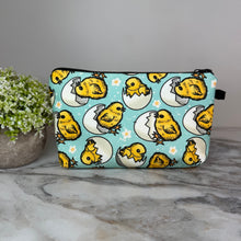 Load image into Gallery viewer, Pouch - Easter - Chick Egg Shell
