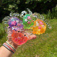 Load image into Gallery viewer, Squishy Toy - Glitter Crab + Flowers
