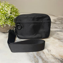 Load image into Gallery viewer, Rue - Nylon Wristlet Wallet - Solid
