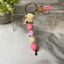 Load image into Gallery viewer, Keychain - Silicone Bead - Highland Cow - Pink
