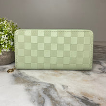 Load image into Gallery viewer, Wallet - Faux Leather - Checkered
