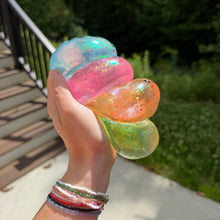 Load image into Gallery viewer, Squishy Toy - Viral Dumpling, Slow Rise Glitter #2 - Green

