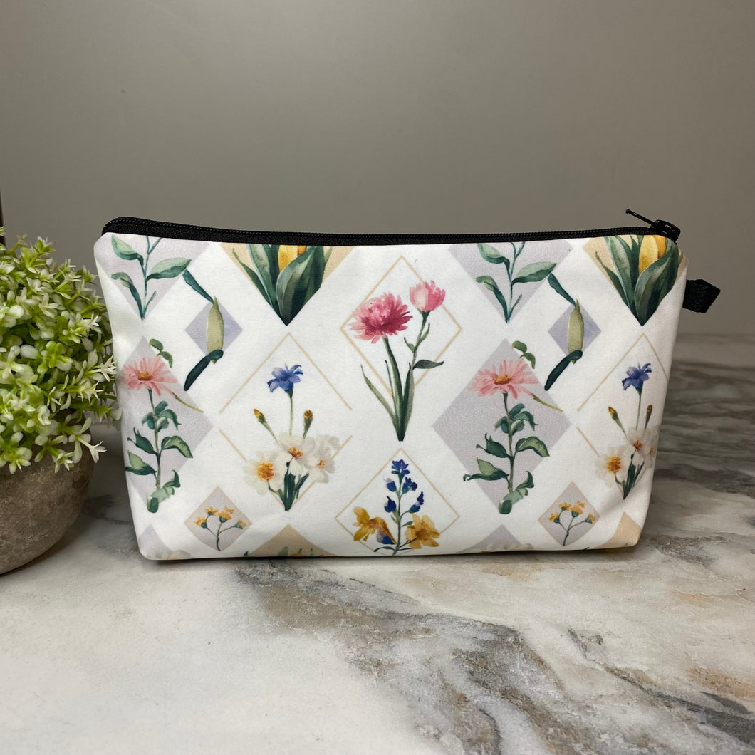 Pouch - Floral Diamonds