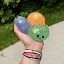 Load image into Gallery viewer, Squishy Toy - Viral Dumpling, Quick Squeeze Glitter - Mint
