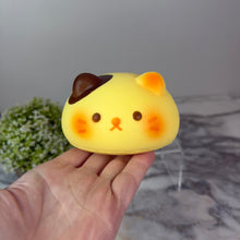 Load image into Gallery viewer, Stress Squishy Toy - Cute Cat
