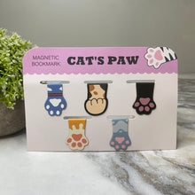 Load image into Gallery viewer, Bookmark - Magnetic, Cat Paw
