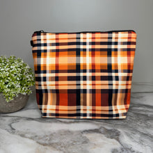 Load image into Gallery viewer, Pouch XL - Plaid Fall, Darker
