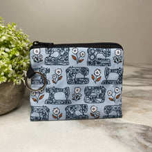 Load image into Gallery viewer, Mini Pouch - Sewing Machine
