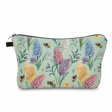 Load image into Gallery viewer, Pouch - Bees Hydrangea on Mint
