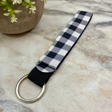 Load image into Gallery viewer, Wrist Lanyard with Keychain - Plaid

