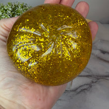 Load image into Gallery viewer, Squishy Toy - Viral Dumpling, Gold Glitter
