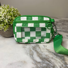 Load image into Gallery viewer, Rue - Nylon Wristlet Wallet - Checkered
