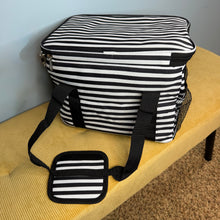 Load image into Gallery viewer, Cooler Lunch Box - Stripes
