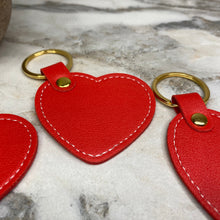 Load image into Gallery viewer, Keychain - Solid Heart - Red
