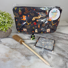 Load image into Gallery viewer, Bundled Set - Magic Broomstick
