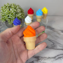 Load image into Gallery viewer, Clicker Toy - Ice Cream Cone
