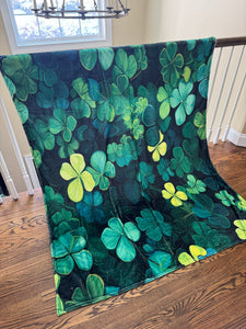 Blanket - St. Patricks Day - Green Clovers