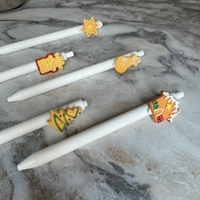 Load image into Gallery viewer, Pen - Christmas Cream Cookie Charm
