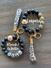Load image into Gallery viewer, Silicone Bead Keychain Wristlet
